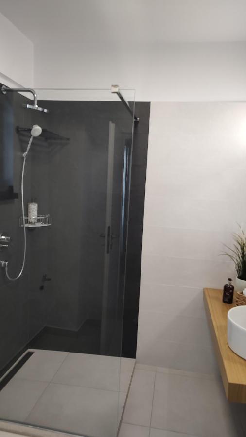 Van Studio Năvodari Exterior foto